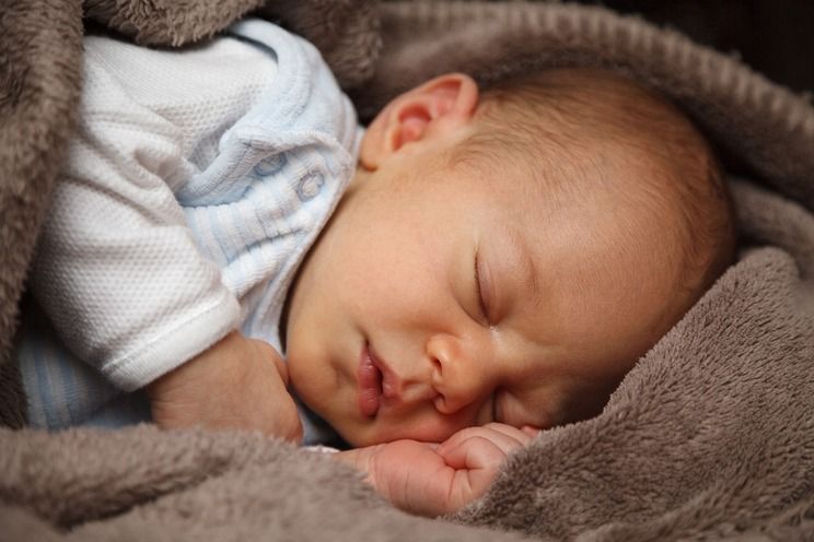 sonno agitato neonati
