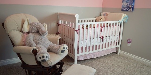 Culla o lettino per neonato: consigli utili per scegliere